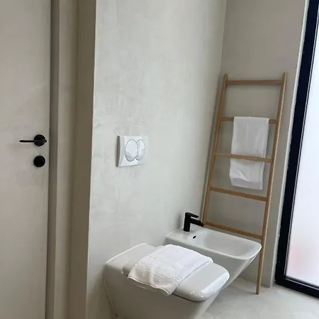 Monkey Luxury Villa Dhërmi